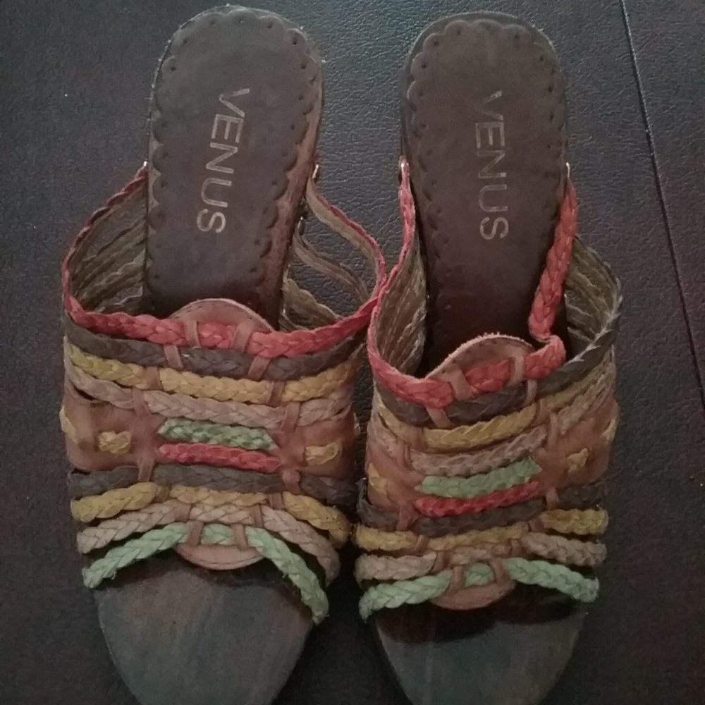 Venus heels size 6